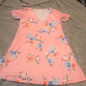 Floral tshirt dress